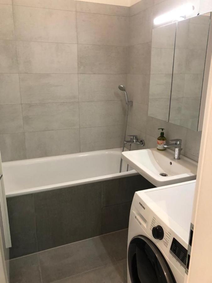 ברטיסלאבה Skau Gajova Family Two Bedroom Apartment With A Terrace Free Parking מראה חיצוני תמונה